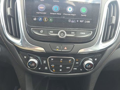 Used 2023 Chevrolet Equinox Premier image 18