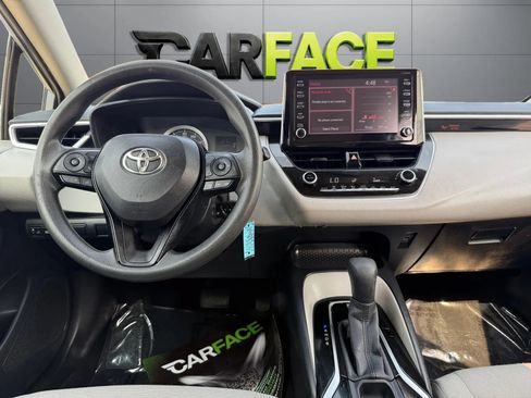 Used 2020 Toyota Corolla LE FWD image 32