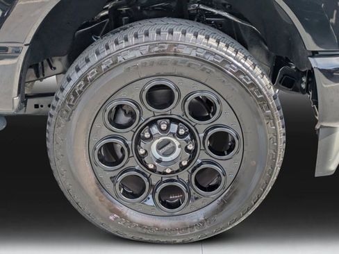 Used 2025 Ford F250 Lariat w/ Lariat Ultimate Package image 9