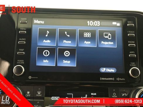 Used 2022 Toyota Highlander XLE AWD/4WD image 14