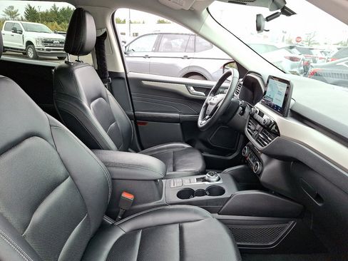 Used 2021 Ford Escape SEL w/ Technology Package image 12