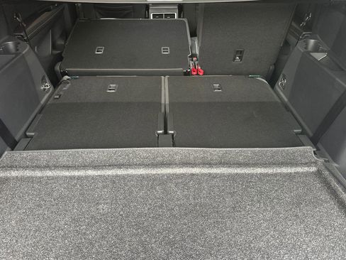 New 2026 Volkswagen Atlas SEL Premium R-Line image 14