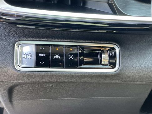 Used 2024 Buick Envision Preferred AWD/4WD image 26