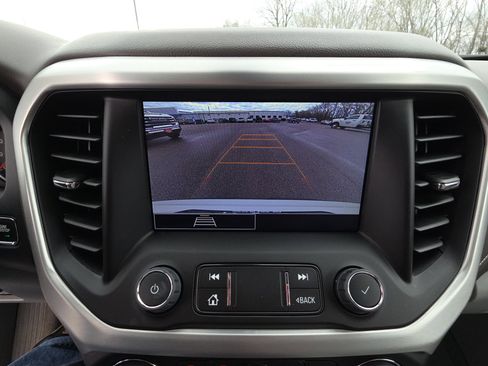 Certified 2023 GMC Acadia SLE image 22