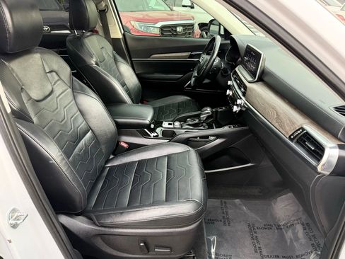 Used 2021 Kia Telluride SX w/ SX Prestige Package image 25