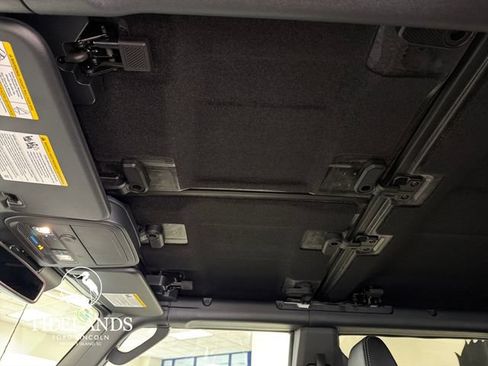 New 2026 Ford Bronco Outer Banks w/ Sasquatch Package AWD/4WD image 25