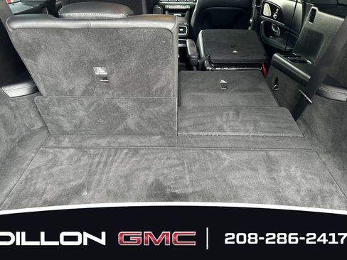 Used 2022 Mercedes-Benz GLS 450 4MATIC image 16