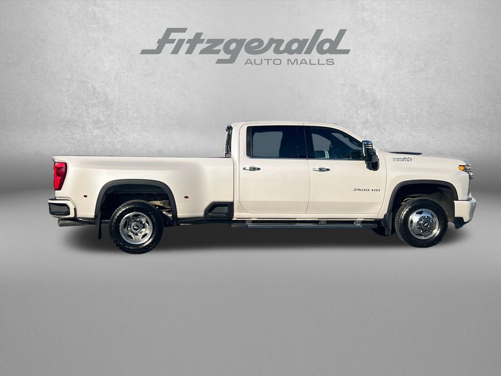 Used 2021 Chevrolet Silverado 3500 High Country w/ Snow Plow Prep/Camper Package AWD/4WD image 3