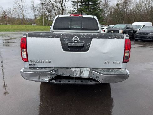 Used 2017 Nissan Frontier SV image 4