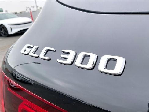 Used 2022 Mercedes-Benz GLC 300 image 8