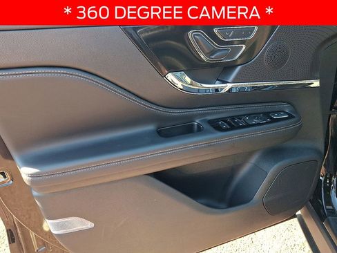 Used 2025 Lincoln Corsair AWD w/ Equipment Group 101A image 12