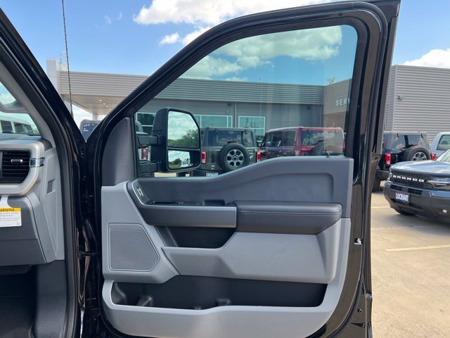 New 2026 Ford F250 XL w/ STX Appearance Package AWD/4WD image 23