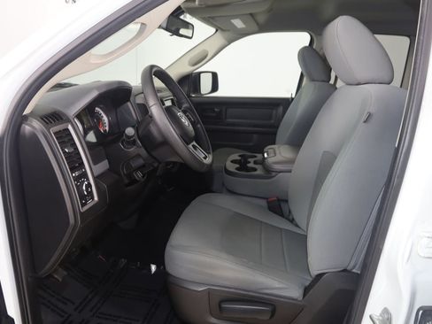 Used 2019 RAM 1500 Express w/ Express Value Package AWD/4WD image 9