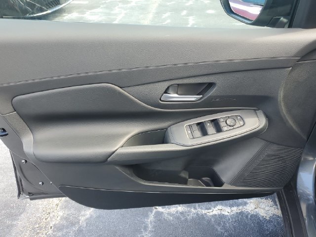 New 2027 Nissan Sentra SV w/ SV Convenience Package FWD image 9