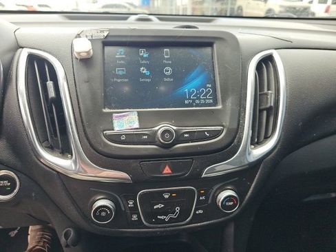 Used 2018 Chevrolet Equinox LT FWD image 18