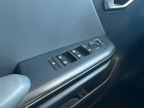 Used 2025 Kia K4 FWD image 24