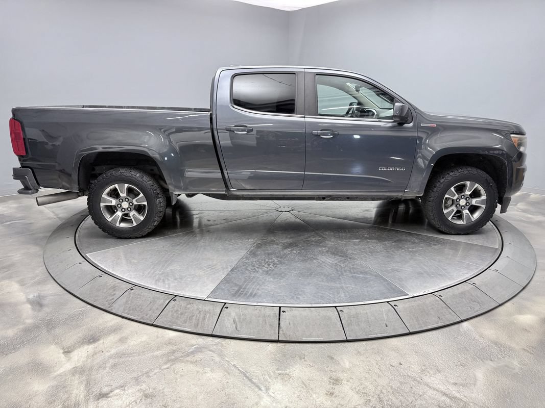 Used 2017 Chevrolet Colorado LT w/ LT Convenience Package AWD/4WD image 4
