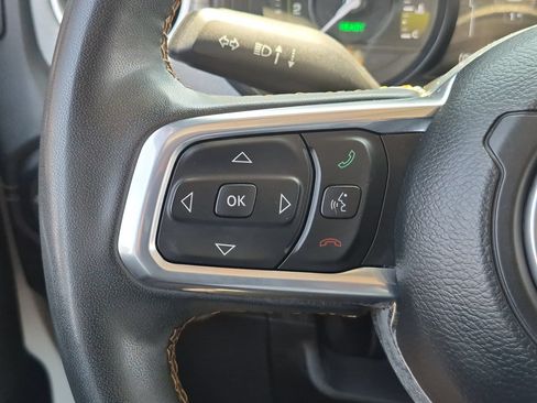 Used 2024 Jeep Wrangler Unlimited Sahara AWD/4WD image 16