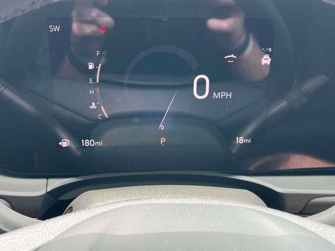 New 2026 Buick Envista Avenir FWD image 32