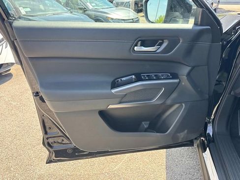 New 2026 Nissan Pathfinder SL AWD/4WD image 22