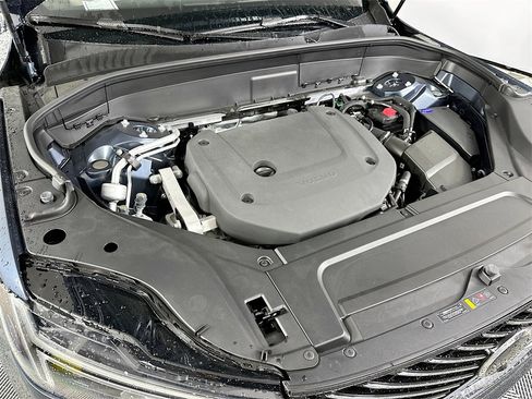 Used 2026 Volvo XC90 B6 Plus w/ Protection Package Premier image 26