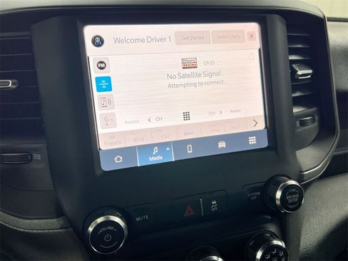 Used 2024 RAM 3500 Tradesman w/ Chrome Appearance Group image 12