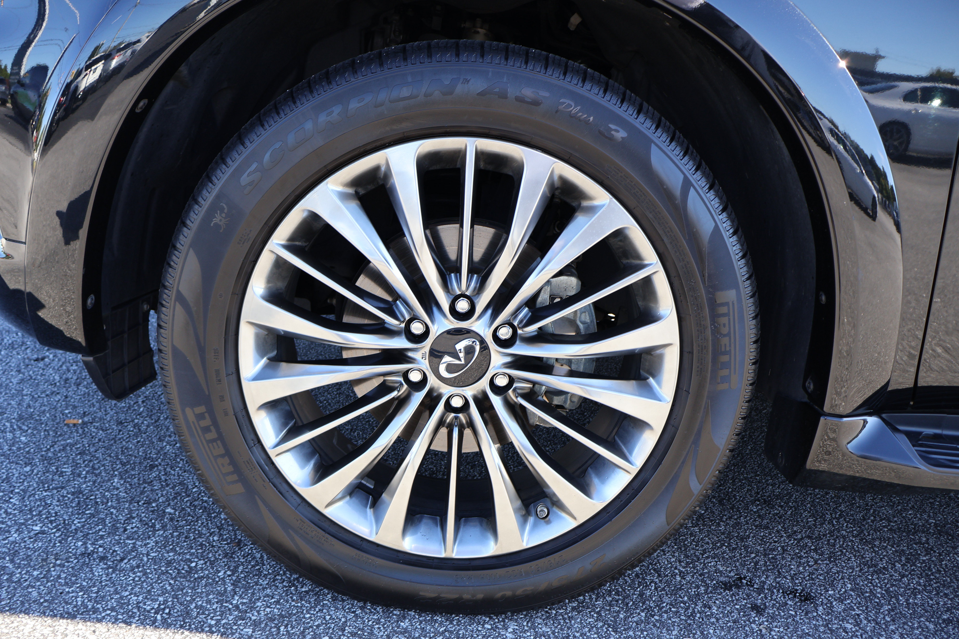Used 2022 INFINITI QX80 Sensory w/ All-Season Package AWD/4WD image 9