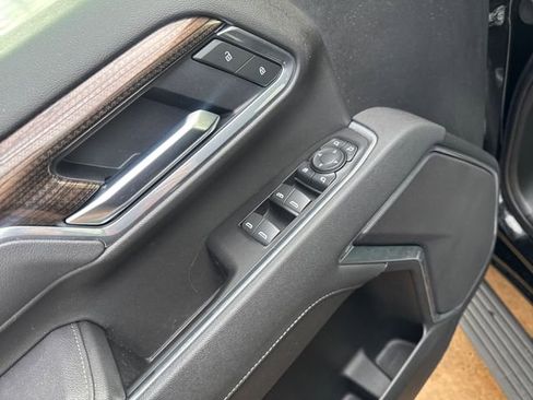 Used 2025 Chevrolet Silverado 2500 LT w/ Safety Package image 18