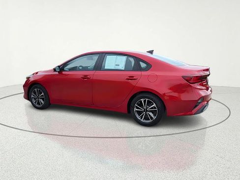 Certified 2023 Kia Forte LXS w/ LXS Technology Package FWD image 3