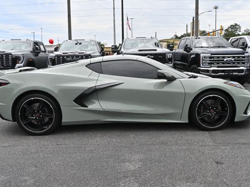 Used 2024 Chevrolet Corvette Stingray Premium Cpe w/ Z51 Performance Package RWD image 11