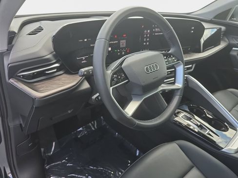 Certified 2025 Audi Q5 Premium w/ Convenience Package AWD/4WD image 22