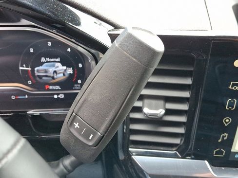 Used 2024 GMC Sierra 1500 SLE image 14