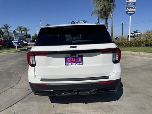 New 2025 Ford Explorer ST-Line w/ Premium Package image 4