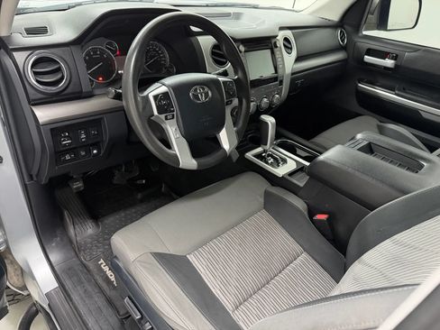 Used 2017 Toyota Tundra SR5 w/ TRD Off Road Package AWD/4WD image 58