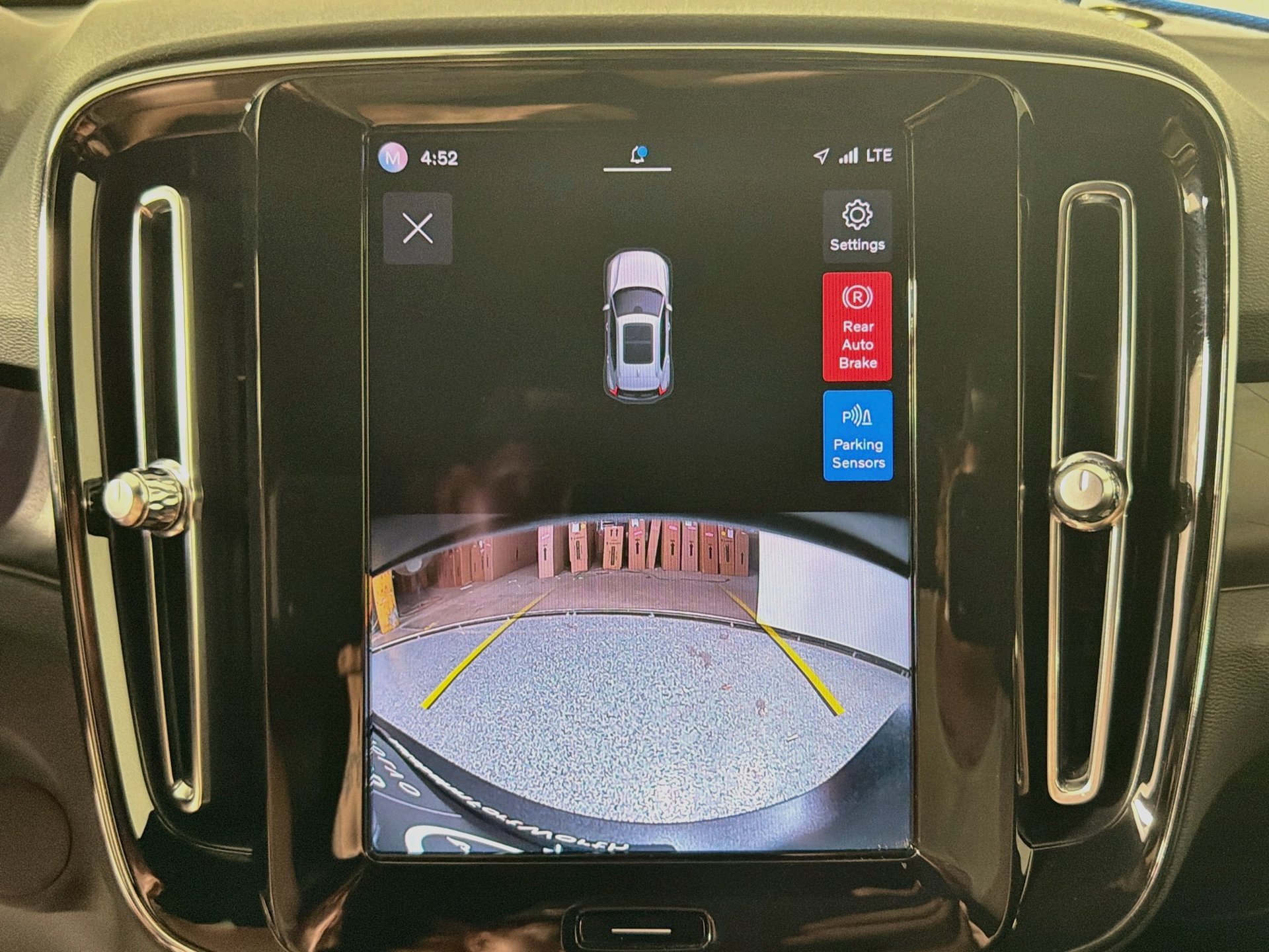 Certified 2023 Volvo XC40 Recharge Core w/ Protection Package Premier AWD/4WD image 14