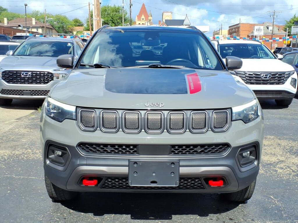 Used 2022 Jeep Compass Trailhawk w/ Trailhawk Elite Group AWD/4WD image 2