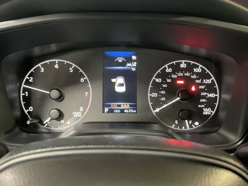 Used 2025 Toyota Corolla LE image 12