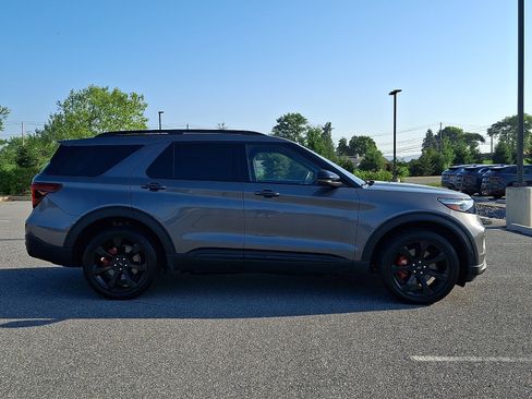 Used 2022 Ford Explorer ST w/ Equipment Group 401A AWD/4WD image 6