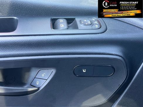 Used 2025 Mercedes-Benz Sprinter 2500 image 26