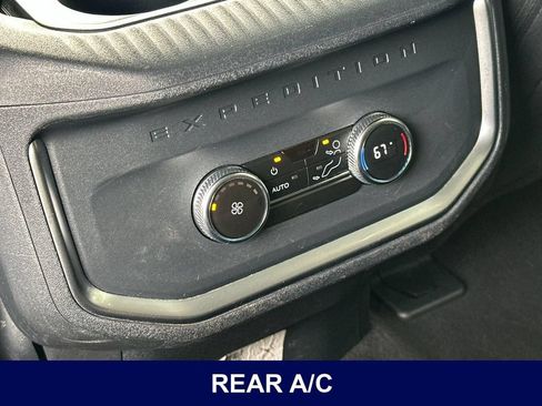 Used 2025 Ford Expedition Active AWD/4WD image 16