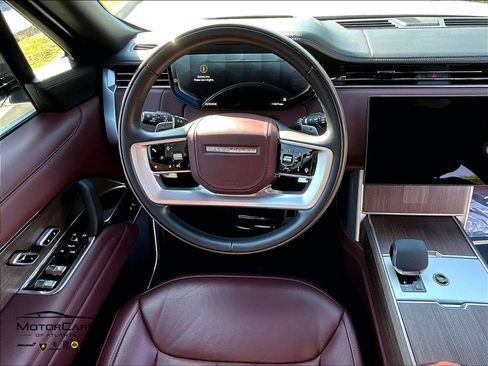 Used 2025 Land Rover Range Rover Long Wheelbase Autobiography AWD/4WD image 7