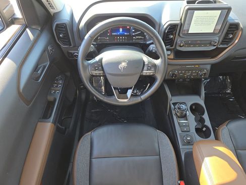 Used 2023 Ford Bronco Sport Outer Banks image 2