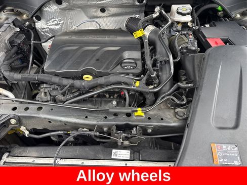 Used 2024 Chevrolet Trax LT FWD image 14
