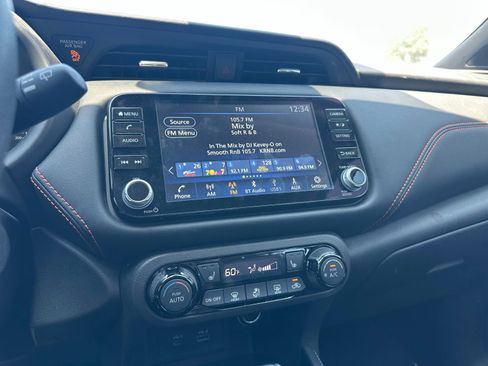 Used 2023 Nissan Kicks SR w/ SR Premium Package FWD image 15