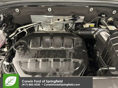 Used 2024 Volkswagen Atlas SEL Premium R-Line image 37