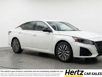 Used 2025 Nissan Altima 2.5 SV