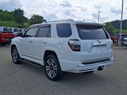 Used 2023 Toyota 4Runner Limited image 4