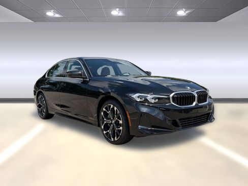 New 2026 BMW 330i Sedan w/ Convenience Package RWD image 6