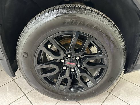 Certified 2024 GMC Sierra 1500 Pro w/ Graphite Edition image 17