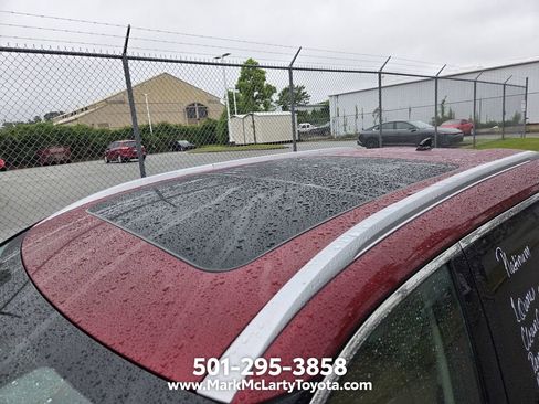 Used 2021 Nissan Rogue Platinum FWD image 4